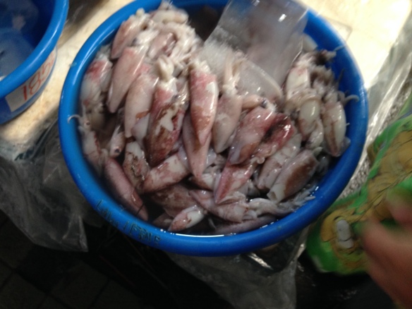 Squid and all seafoods will be cleaned up and gutted before accepting your payment
